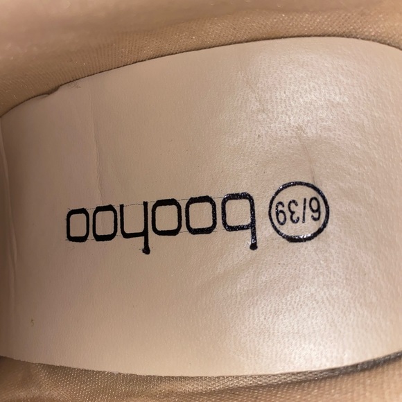 Boohoo Flared Heel Sock Boots - Picture 7 of 8